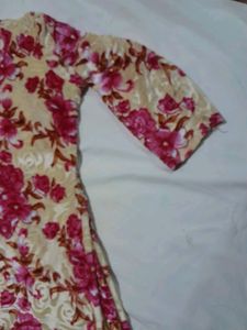 Velvet Flowers Print Kurti 💞