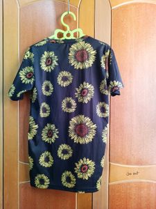 ♥️upto 34 BUST Tshirt Floral❤️