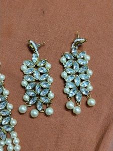 White Pearl Rani Haar