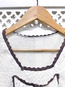 Korean Whit Bow Top C