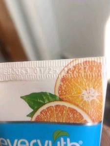 Everyuth Naturals Orange Peel-Off Mask