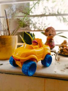 Sturdy Funskool Truck Up For Sale