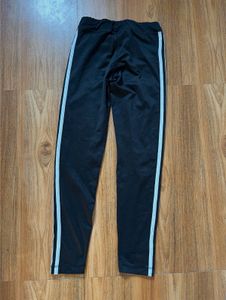 Adidas leggings 🫶🏻brand New