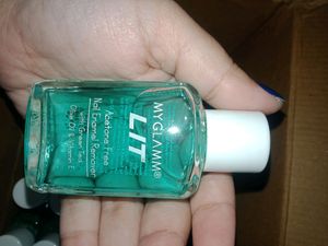 Brand New 10 Pcs Myglamm Nail Polish Remover