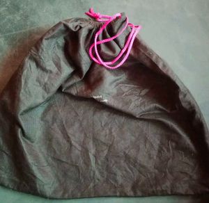 Kate Spade Pouch