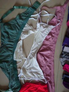 Women&#39;s and Girl&#39;s Panties
