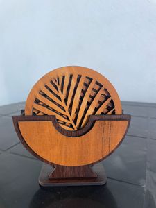 Leaf-Patterned Wooden Coaster Set