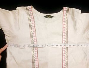 Ziyaa Off White Straight Kurti