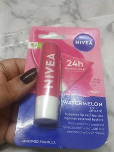 NIVEA Watermelon Shine Lip Balm