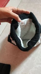 Ladies woolen cap