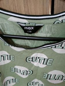 Max Women Tshirt Size L/14