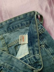 Urbanic Jeans High Waist, Fit 24/26, Brand New