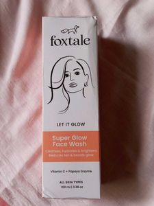 Foxtale Super Glow Face Wash