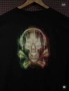 Skull Graphic T-Shirt