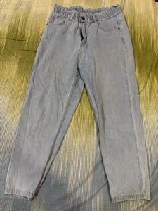 Light Wash High Waisted Mom Jeans