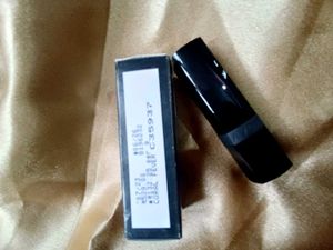 Avon Lipstick With a Makeup Pouch