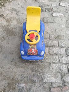 Ride-on Toy Car