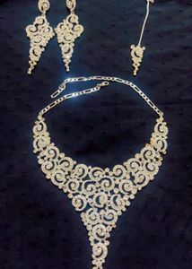 Sparkling Crystal Jewelry Set