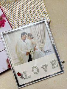 Elegant LOVE frame