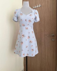 H&M Crepe Dress