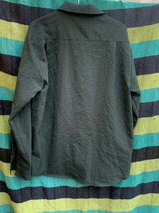 New manin store unused shirt