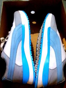 Puma Sneakers