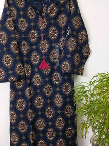 AVAASA KURTI