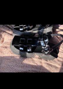 Cute Korean Black platform  Sandals