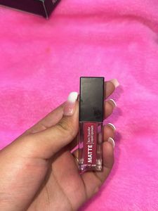 CHERRY COLOR MATTE LIPSTICK