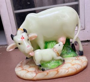 New Marble Cow and Calf Statue
