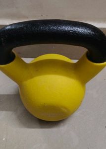 8 Kg Yellow Solid Kettlebell