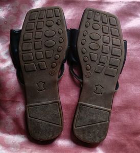 Chic Bow Detail Black Sandals