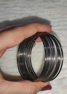 Silver Tone Bangle Set