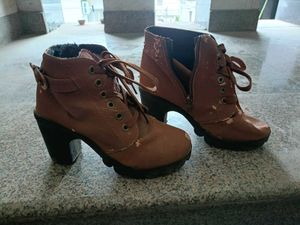 Boots ,BELLIES &amp; Heels 👠
