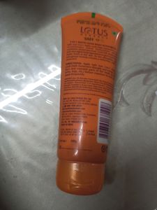 Tinted Lotus Sunscreen SPF 40 , PA+++