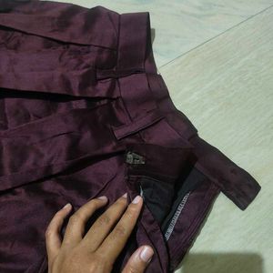 🍷 Elegant Maroon Pleated Skirt