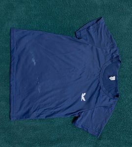 BLUE FITTED TEE Price Is Negotiable!!!!!