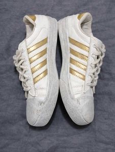 Sparx White &amp; Gold Casual Sneakers