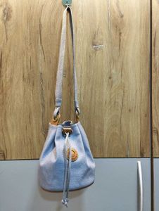 Blue Leather Bucket Bag 🌸