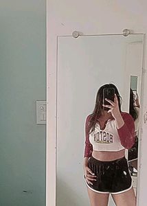 CROP  FULL SLEEVES TOP