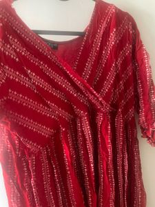 Red Printed Maternity Gown With Front Zip