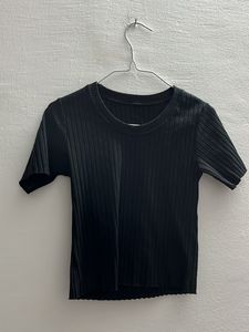 Basic Black Ribbed Top