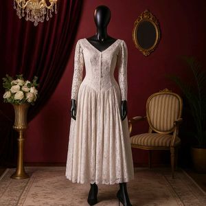 Elegant Lace Midi Dress