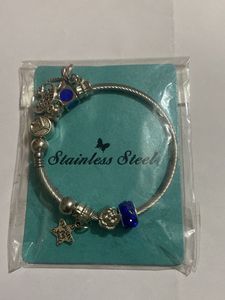 Beautiful Bracelet For Girls Or Women…
