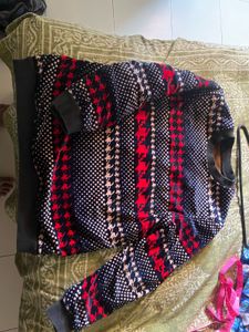 Houndstooth Pattern Sweatshirt