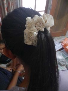 Set Of 1 Medium Size Hair Scrunchies