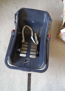 Mee- Mee 3 In 1 Carry, Rocking And Feeding Chair
