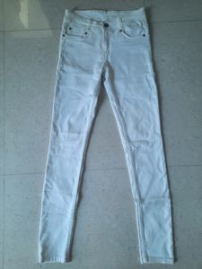 White 🤍 Skinny Fit Jeans