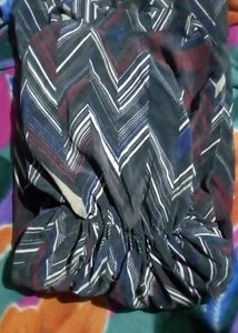 Striped Women&#39;s Top