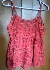 Ruffled Red Sleevless V-neck Top